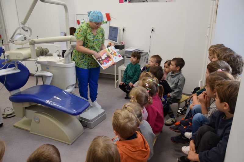 Z&nbsp;wizytą w&nbsp;gabinecie stomatologicznym